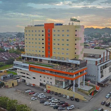Harris Hotel Samarinda Exterior foto