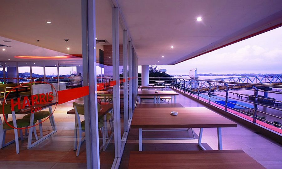 Harris Hotel Samarinda Exterior foto